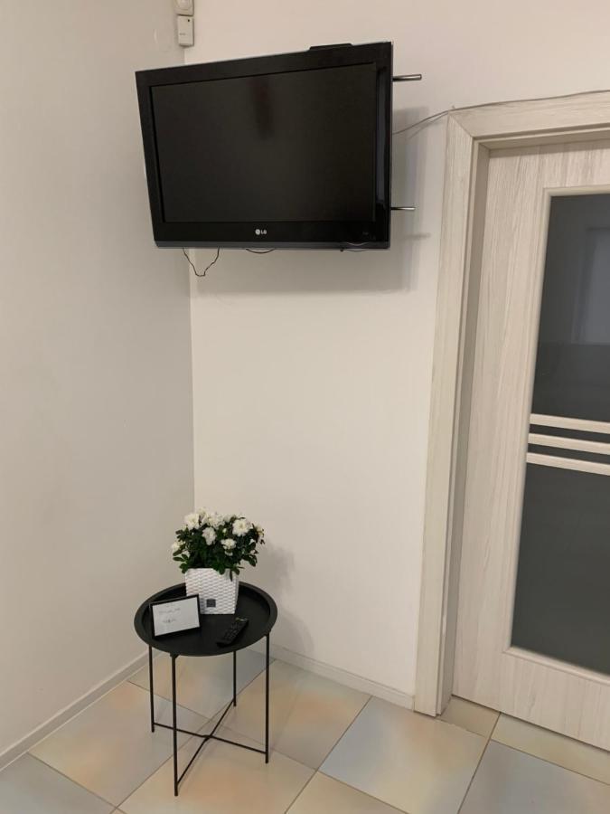 Naukova Street Appartamento Lviv Ngoại thất bức ảnh